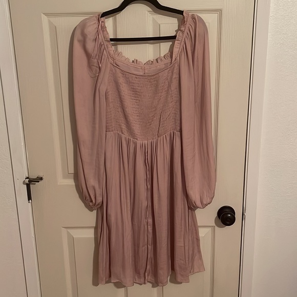 NWOT. Calivta Pink Dress. Size M. - Picture 5 of 7